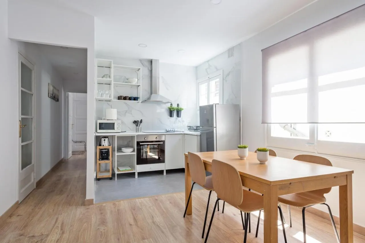 Blau Atic Apartment Barcelona